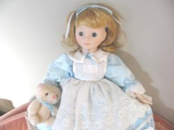 14'' BLONDE PORCELAIN ALICE IN WONDERLAND DOLL, 3'' BEAR, BOX